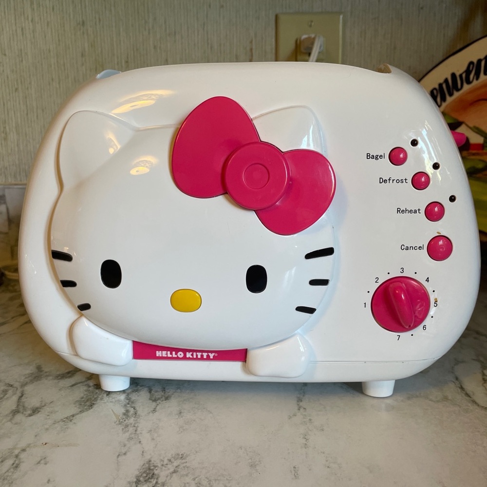 Hello Kitty Toaster
